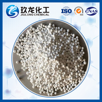 Wysoka wydajność Alumina Catalyst Support 96% aktywowanych kul aluminiowych Jako Adsorbente